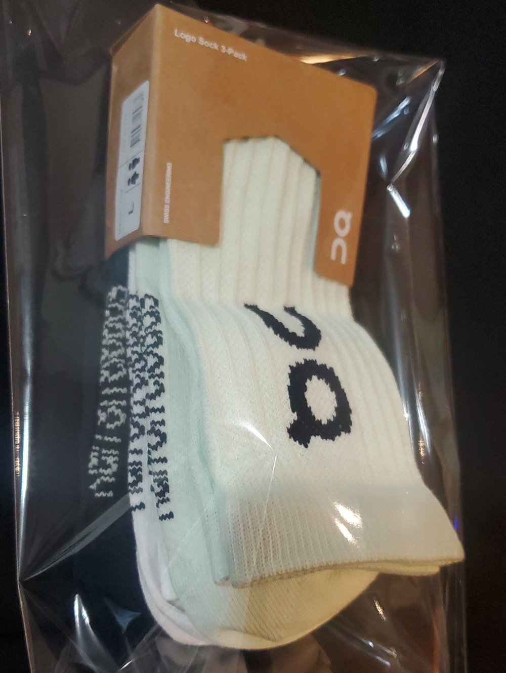 3 PACK On Cloud Running Crew Socks with Black Logo - Black White Mint